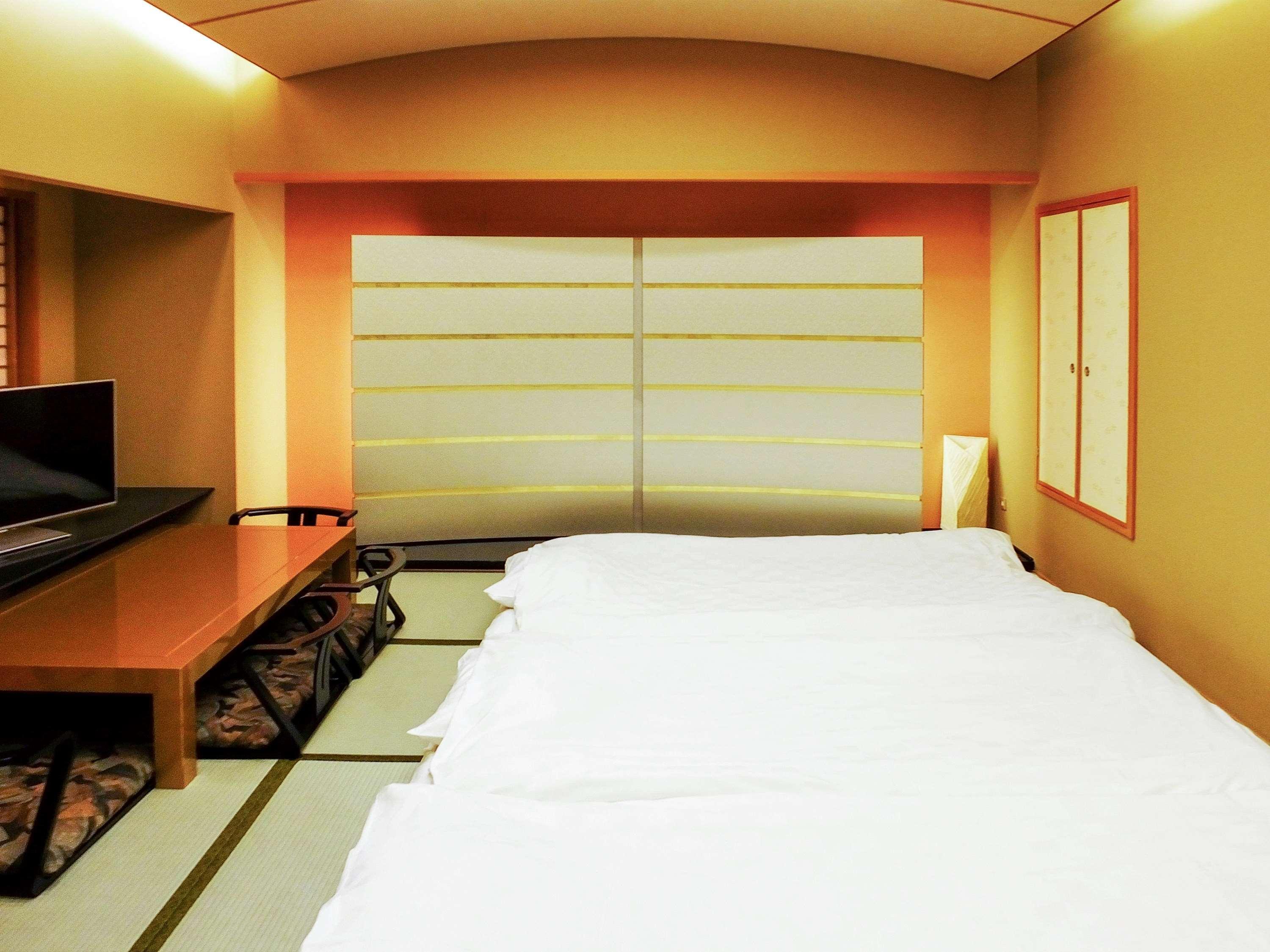 Отель Ibis Styles Osaka Namba Экстерьер фото